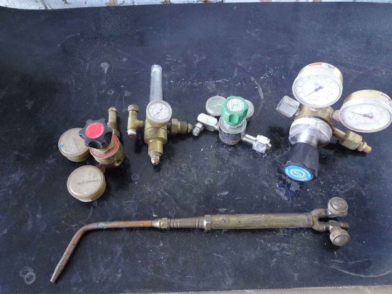 WARDMASTER torch & regulators AMERICAN MADE NICE - WELDING EQUIPMENT