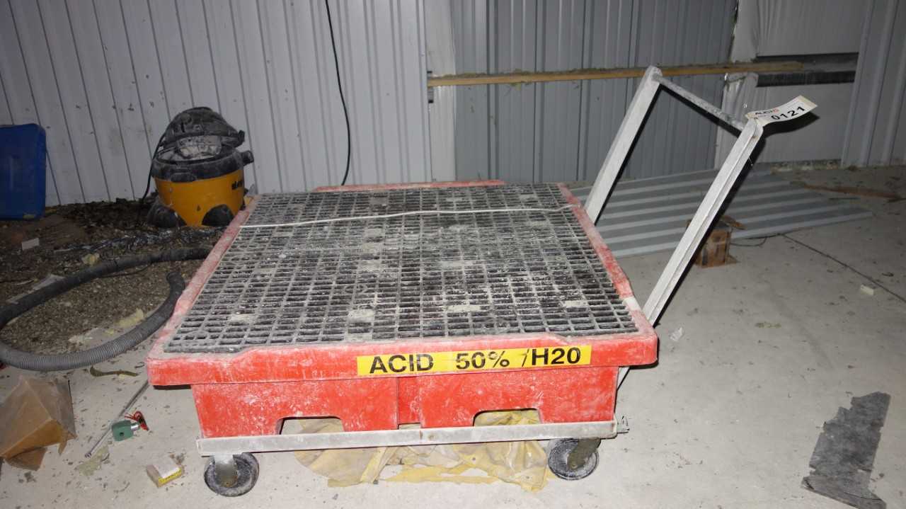 ACID SPILL CONTAINMENT PALLET W/ CART - MATERIAL HANDLING