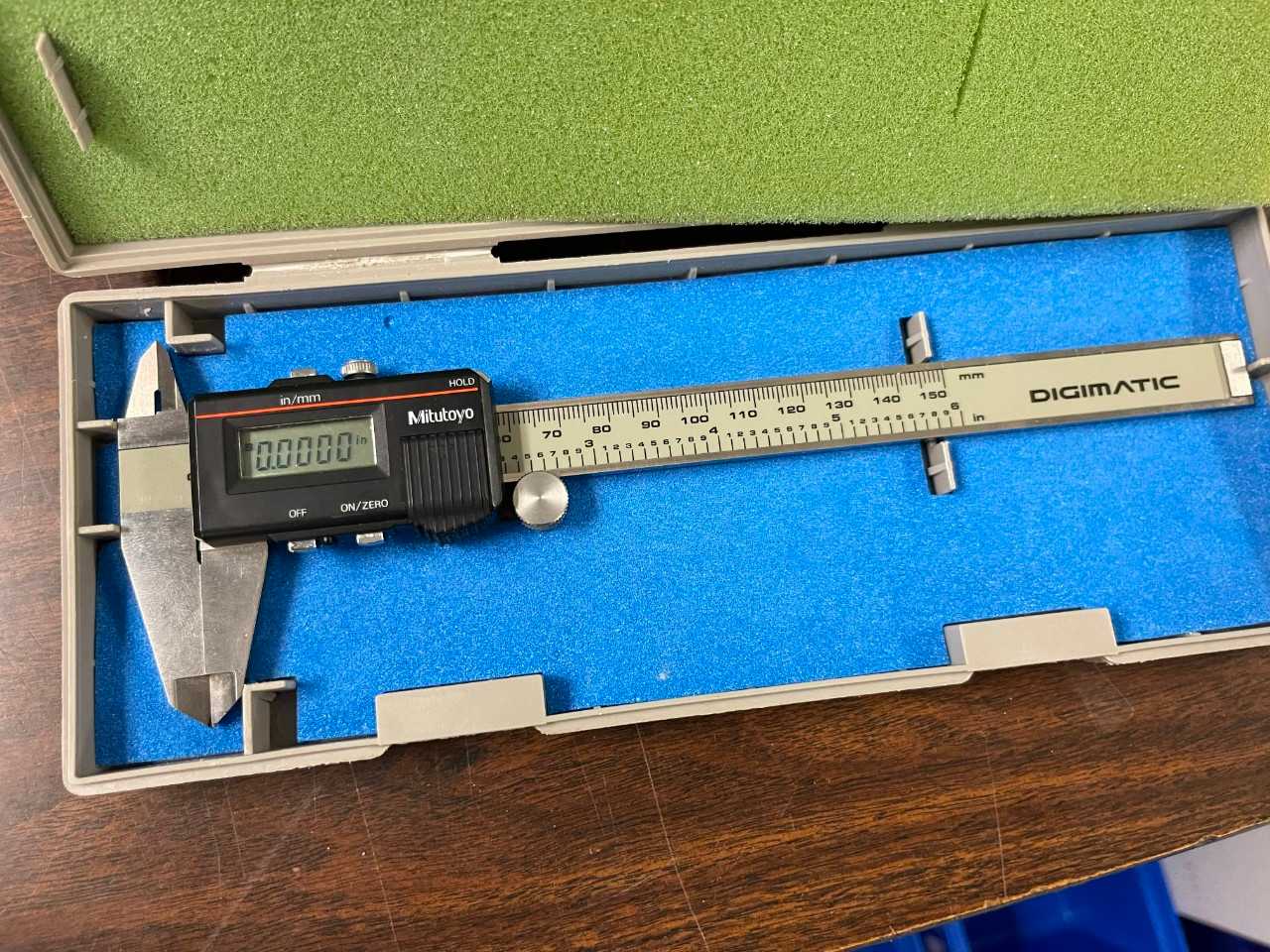 Mitutoyo 6" Digital Caliper - ELECTRIC POWER TOOLS