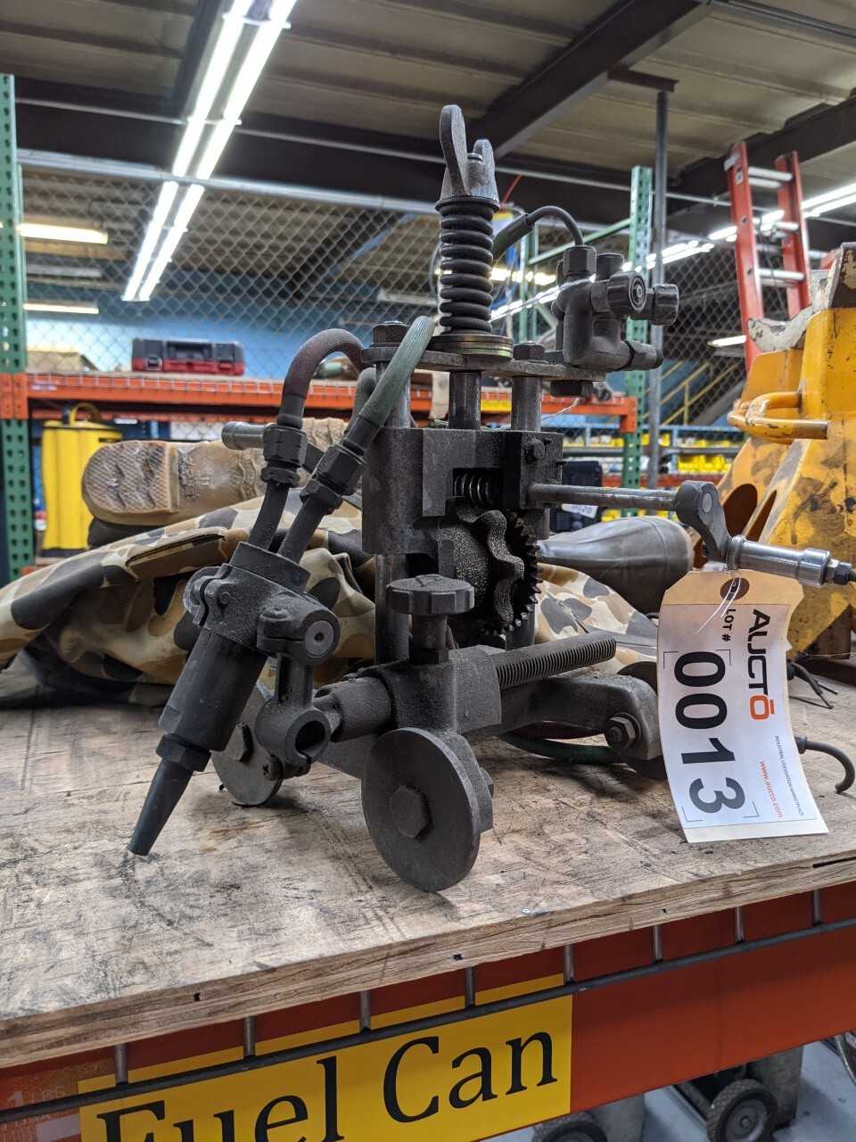 Koike Sanso Picle 1-ll Portable Pipe cutting Machine - MATERIAL HANDLING