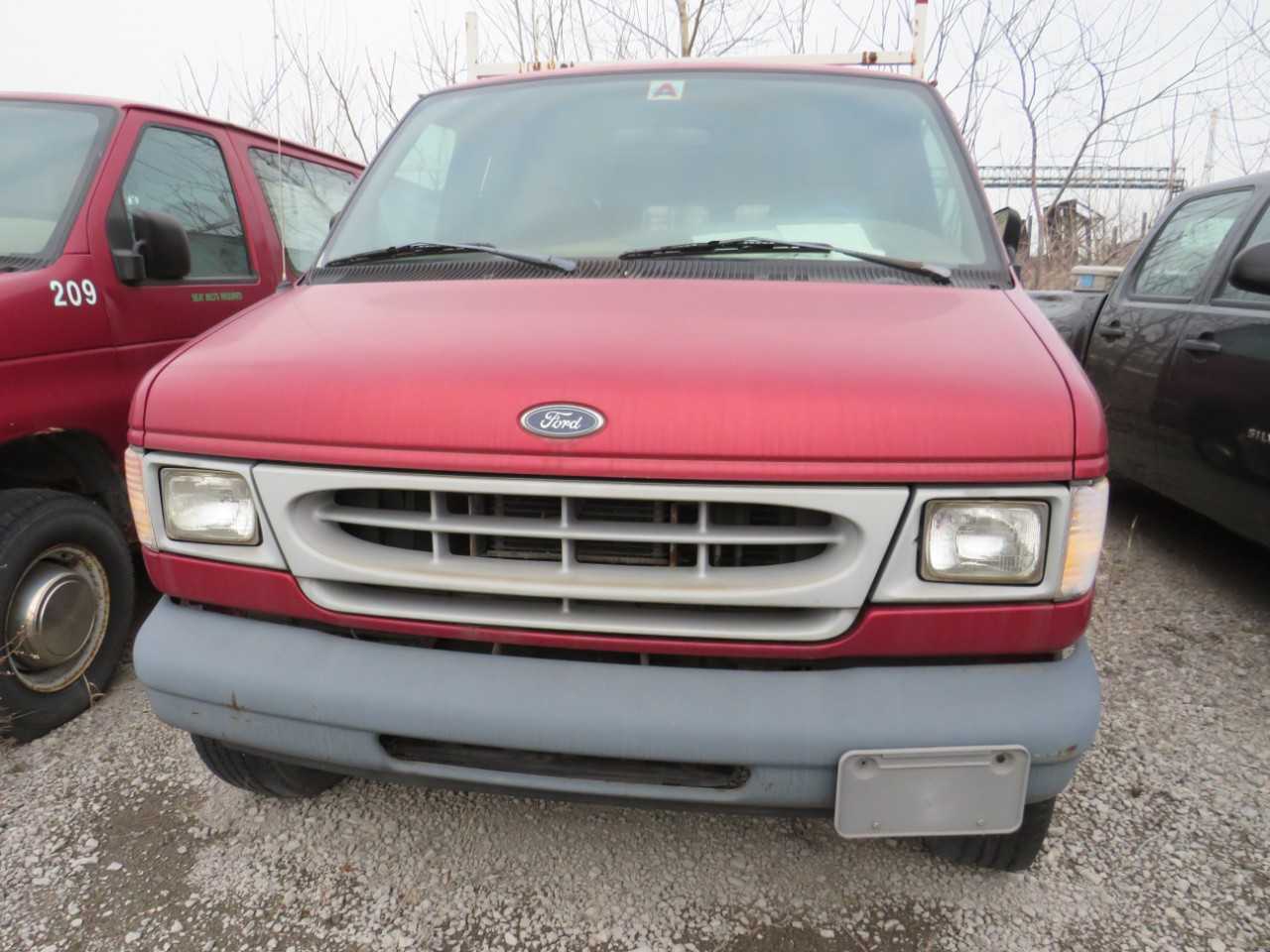1998 FORD ECONOLINE E-250 RWD 3 DOOR V6 CYL GAS CARGO VAN 51668 MILES  VIN:  1FTNE2421WHB62650 - BUSES