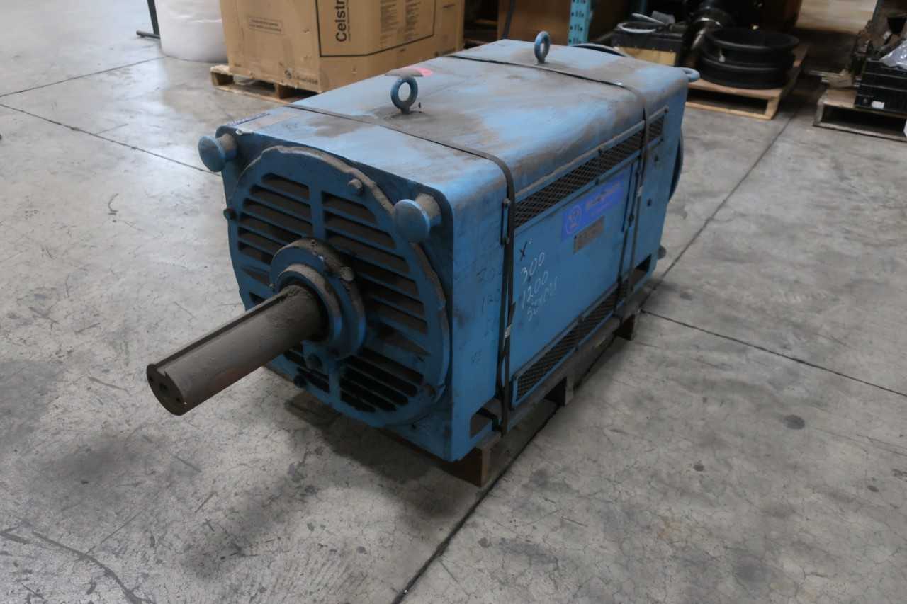 WESTINGHOUSE 300 HP ELECTRIC MOTOR - ELECTRIC MOTORS