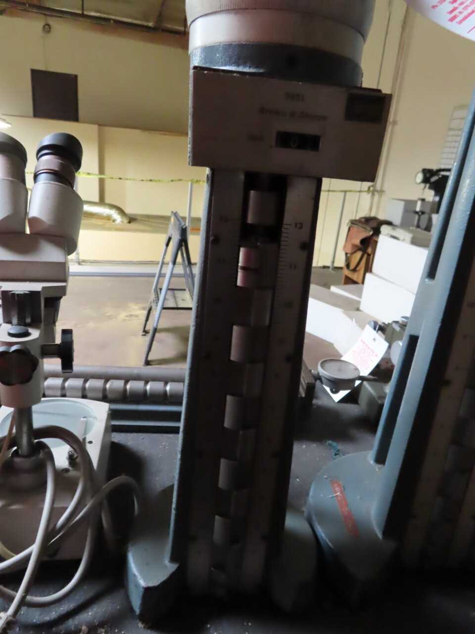 Brown & Sharpe Height Gauge - METAL INSPECTION EQUIPMENT