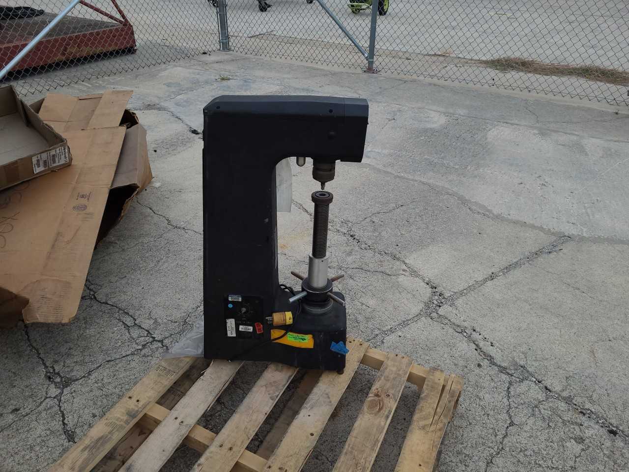 Hardness tester (Lot 2586598) San Antonio, TX - INSTRUMENTATION