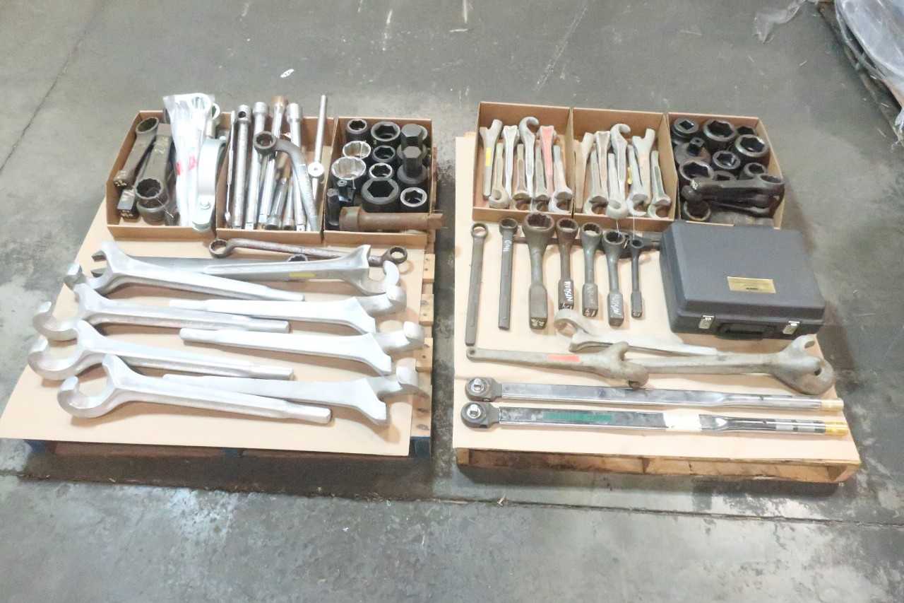 2 PALLETS OF ASSORTED HAND TOOLS- SPANNER WRENCHES, TORQUE SOCKETS, WRENCHES, BREAKER BARS, RACHETS - HAND TOOLS