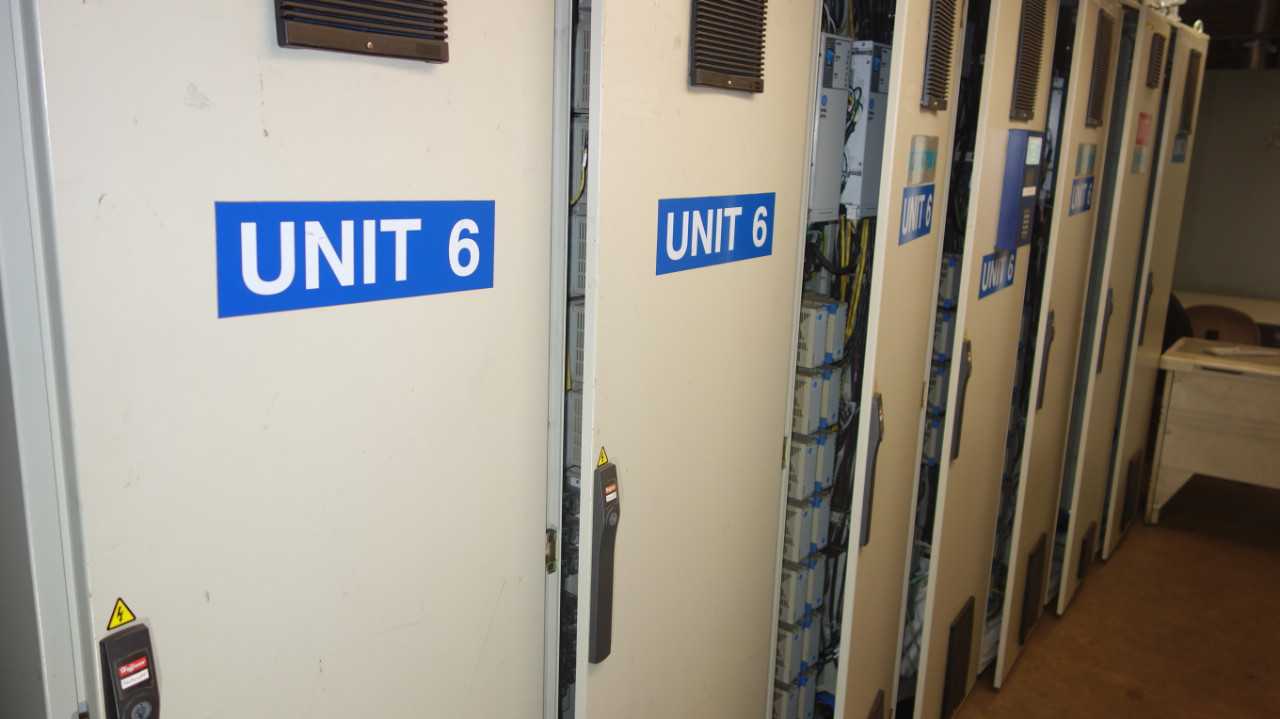 X7 WESTINGHOUSE OVATION CONTROL CABINETS W/ MODULES - AUTOMATION & CONTROLS