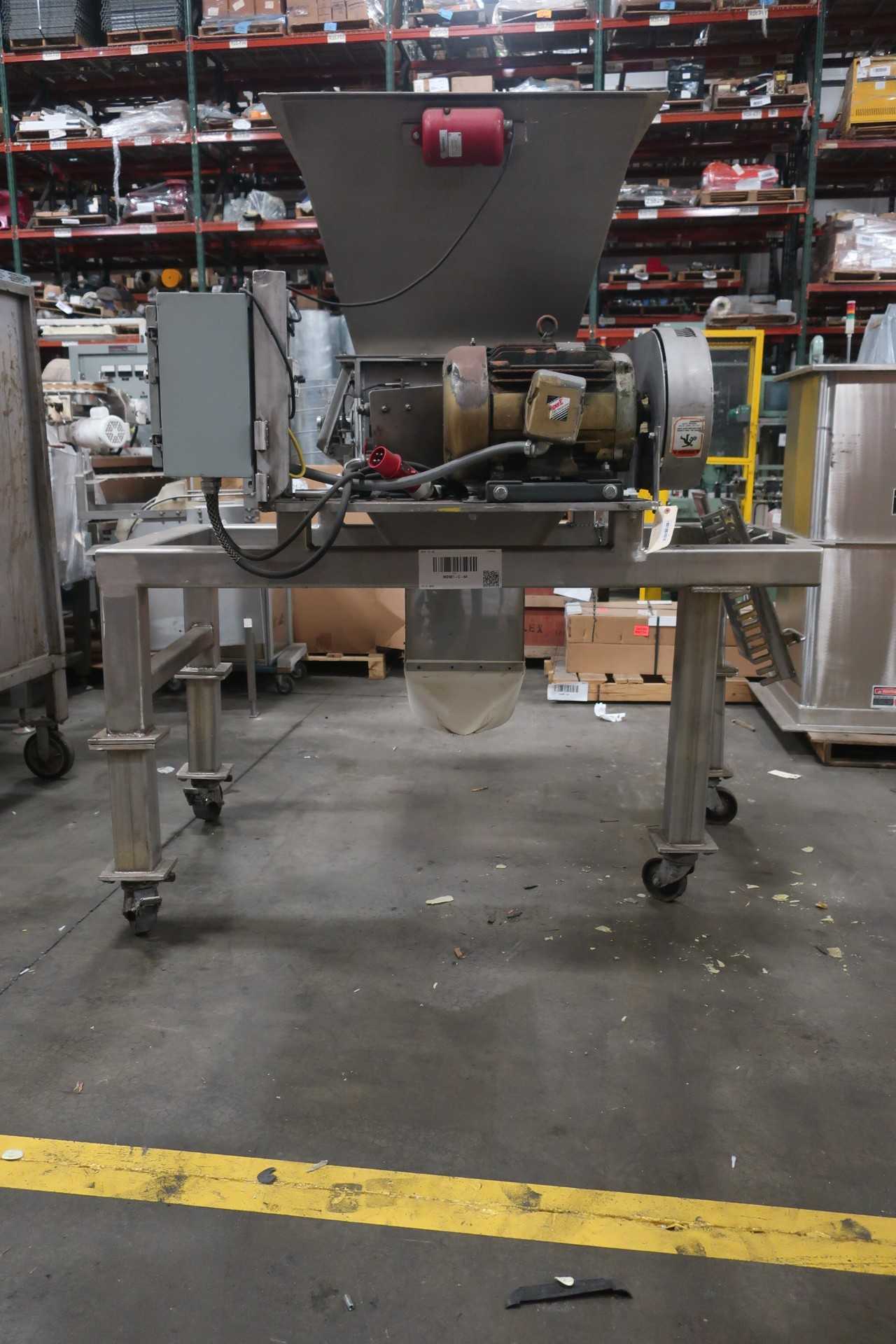 STAINLESS STEEL SYNTRON VIBRATORY HOPPER WITH ROTATING SEPARATOR - FOOD & BEVERAGE