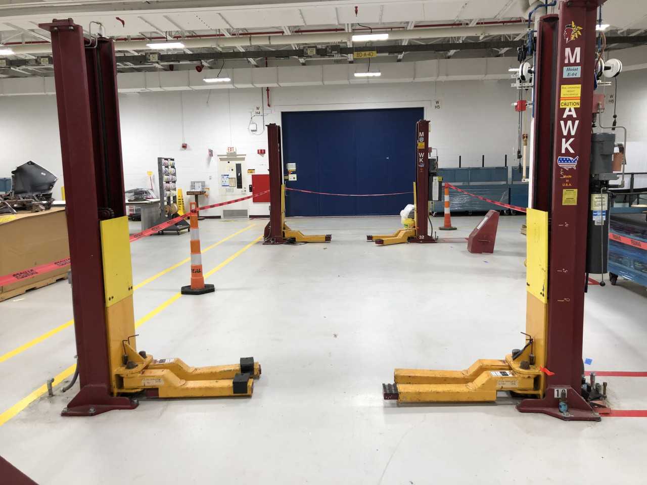 Mohawk Hydraulic Hoist - LIFTING EQUIPMENT
