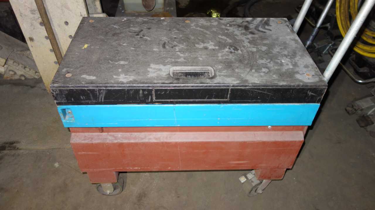 RAM-BOX ROLLING TOOL BOX WITH TOOLS (LOCKED) - MISCELLANEOUS