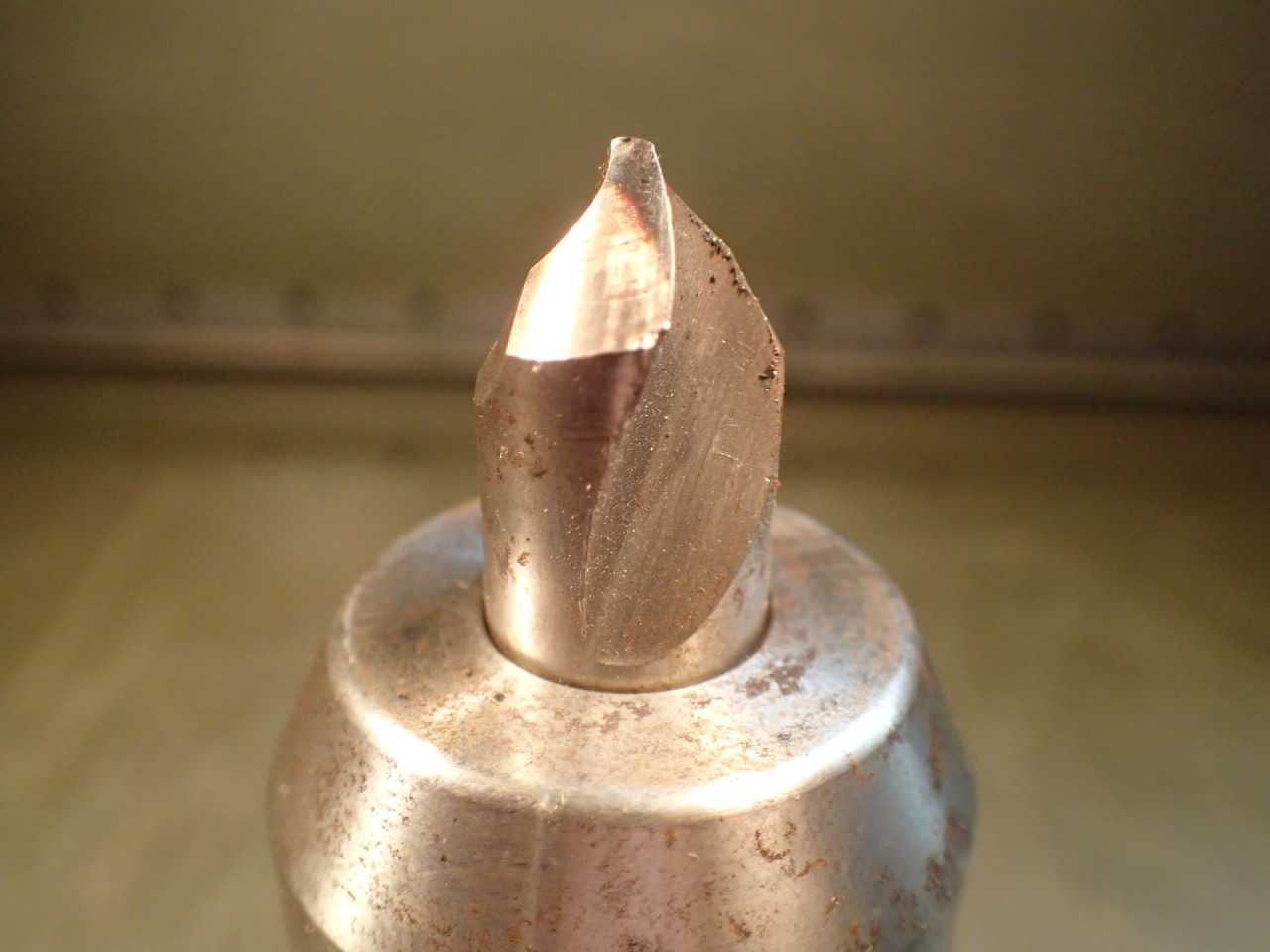 5/8" End Mill Milling Tool Holder: 100mm Projection BT-40 Taper Shank - MACHINING ACCESSORIES & TOOLING