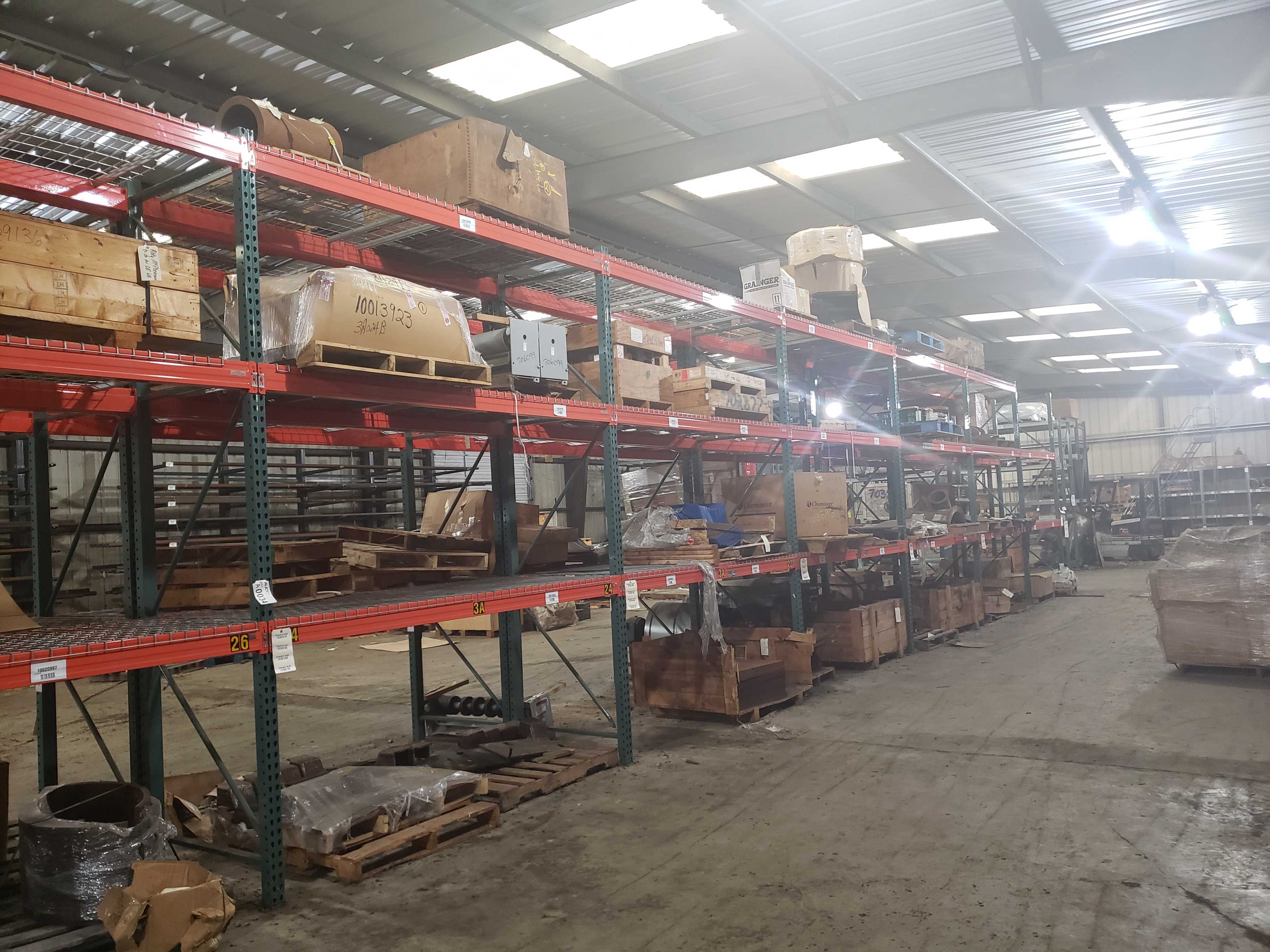 LOT OF PALLET RACKING - PALLET RACKING