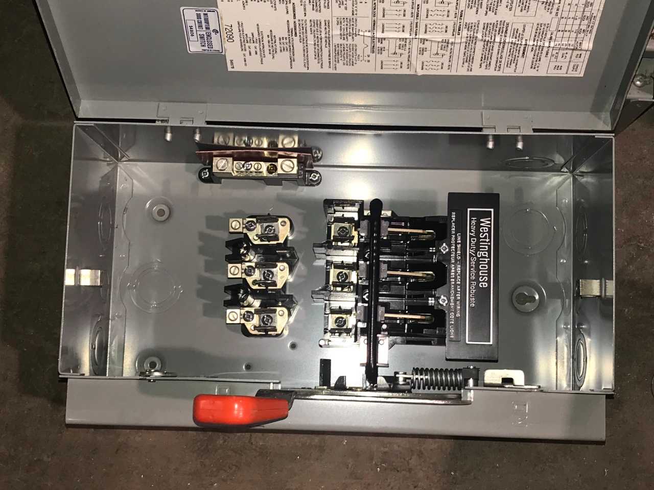 SIEMENS/ WESTINGHOUSE SAFETY SWITCHES (QTY 3) - SAFETY SWITCH SIEMENS/ WESTINGHOUSE SAFETY SWITCHES (QTY 3) - SAFETY SWITCH