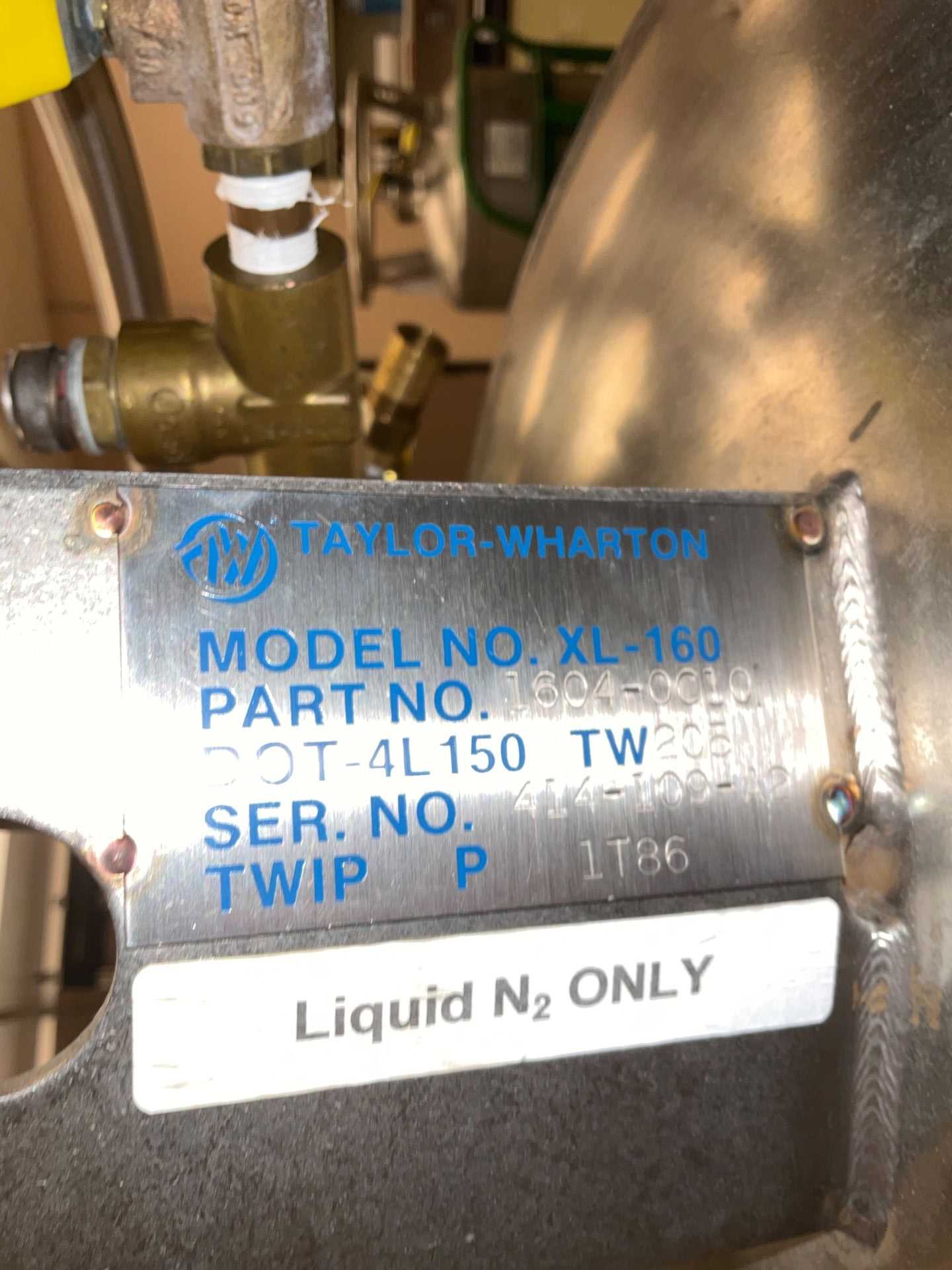 TAYLOR WHARTON XL-160 LIQUID NITROGEN TANK