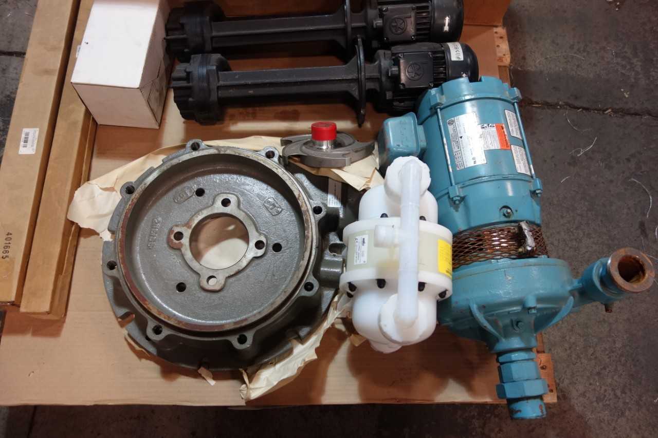 1 PALLET OF ASSORTED PUMPS, PUMP REPLACEMENT PATS AND ACCESSORIES- FLOWSERVE, SAINT-GOBAIN - PUMPS