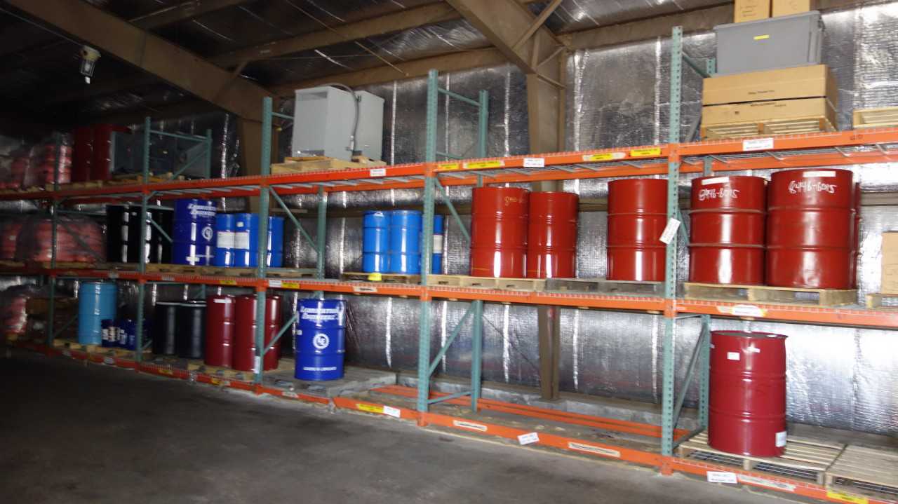 LOT OF TEARDROP PALLET RACKING (NO CONTENTS) - PALLET RACKING