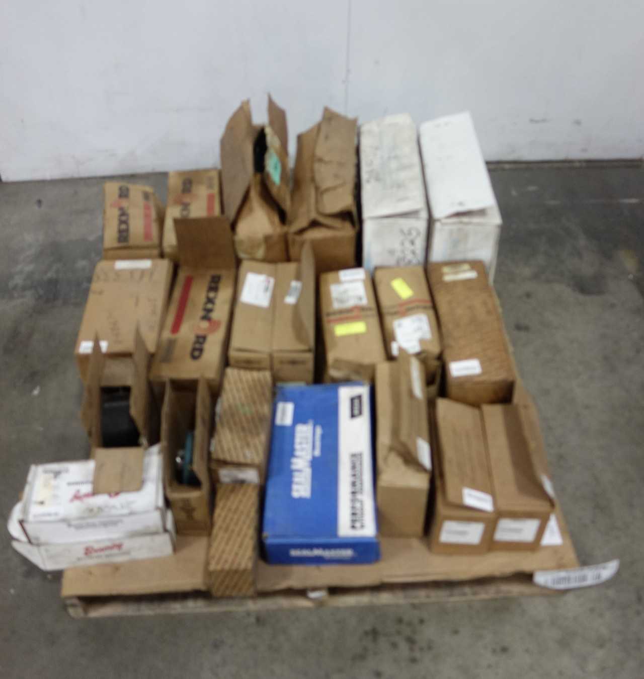PALLET OF ASSORTED BEARINGS - BEARINGS