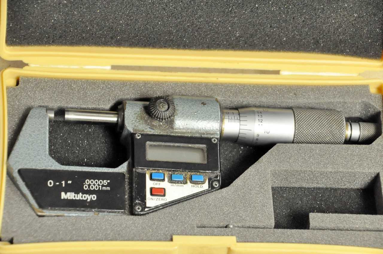 2 Mitutoyo Digital Outside Micrometers with Cases - ELECTRIC POWER TOOLS
