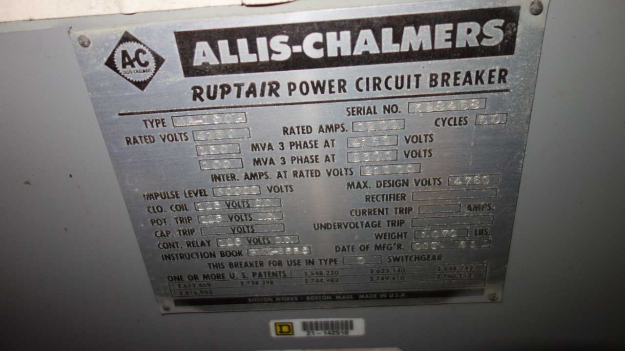 LOT OF 3 ALLIS CHALMERS 1200A RUPTAIR BREAKERS - CIRCUIT BREAKERS