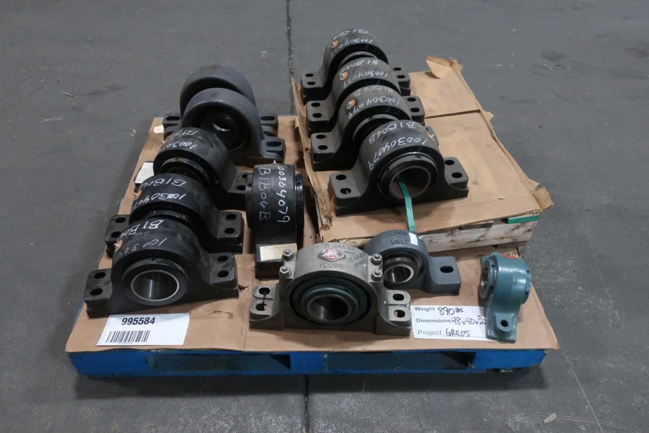 LOT OF ASSORTED PILLOW BLOCK BEARINGS - BEARINGS