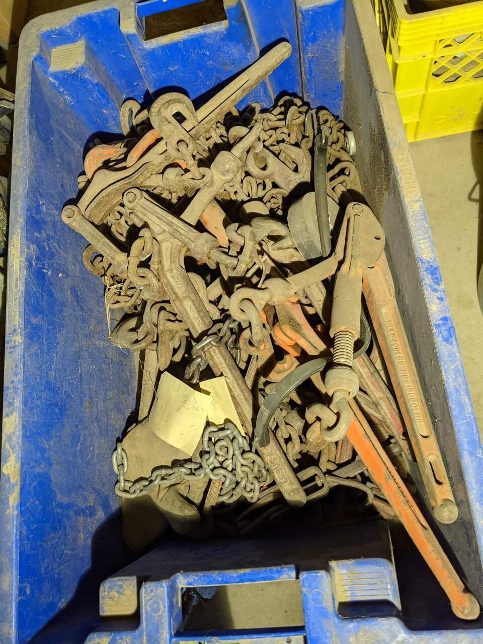 Tote of Ratchet chain binders - LIFTING EQUIPMENT