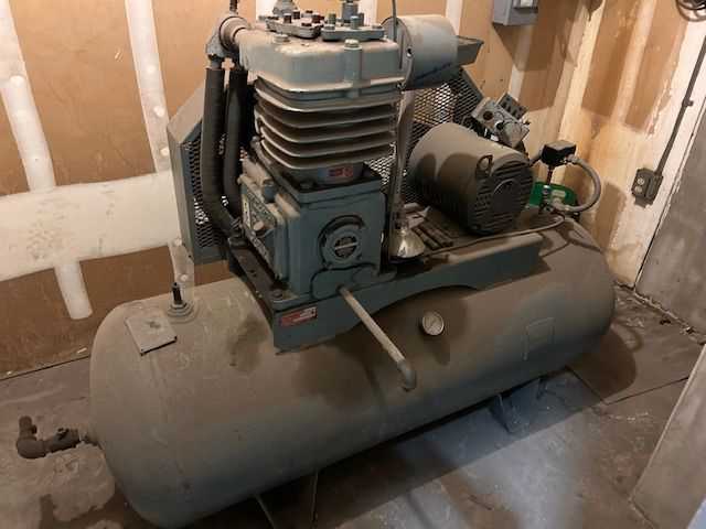 CURTIS D 97 COMPRESSOR - AIR COMPRESSORS