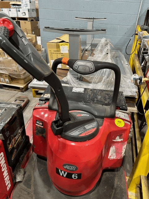 2007 Raymond 8400 Pallet Lift - FORKLIFTS