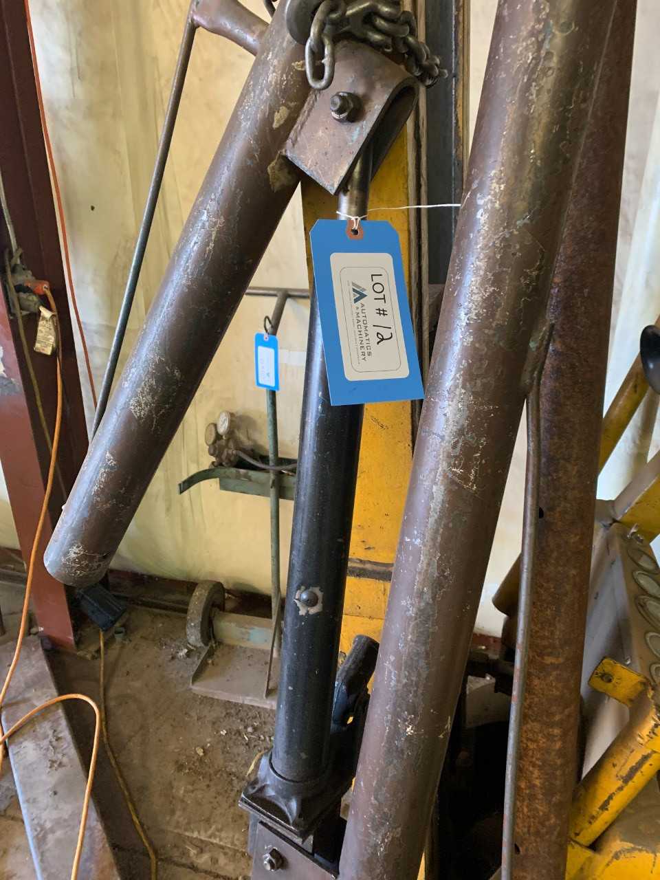 Hydraulic Hoist - LIFTING EQUIPMENT