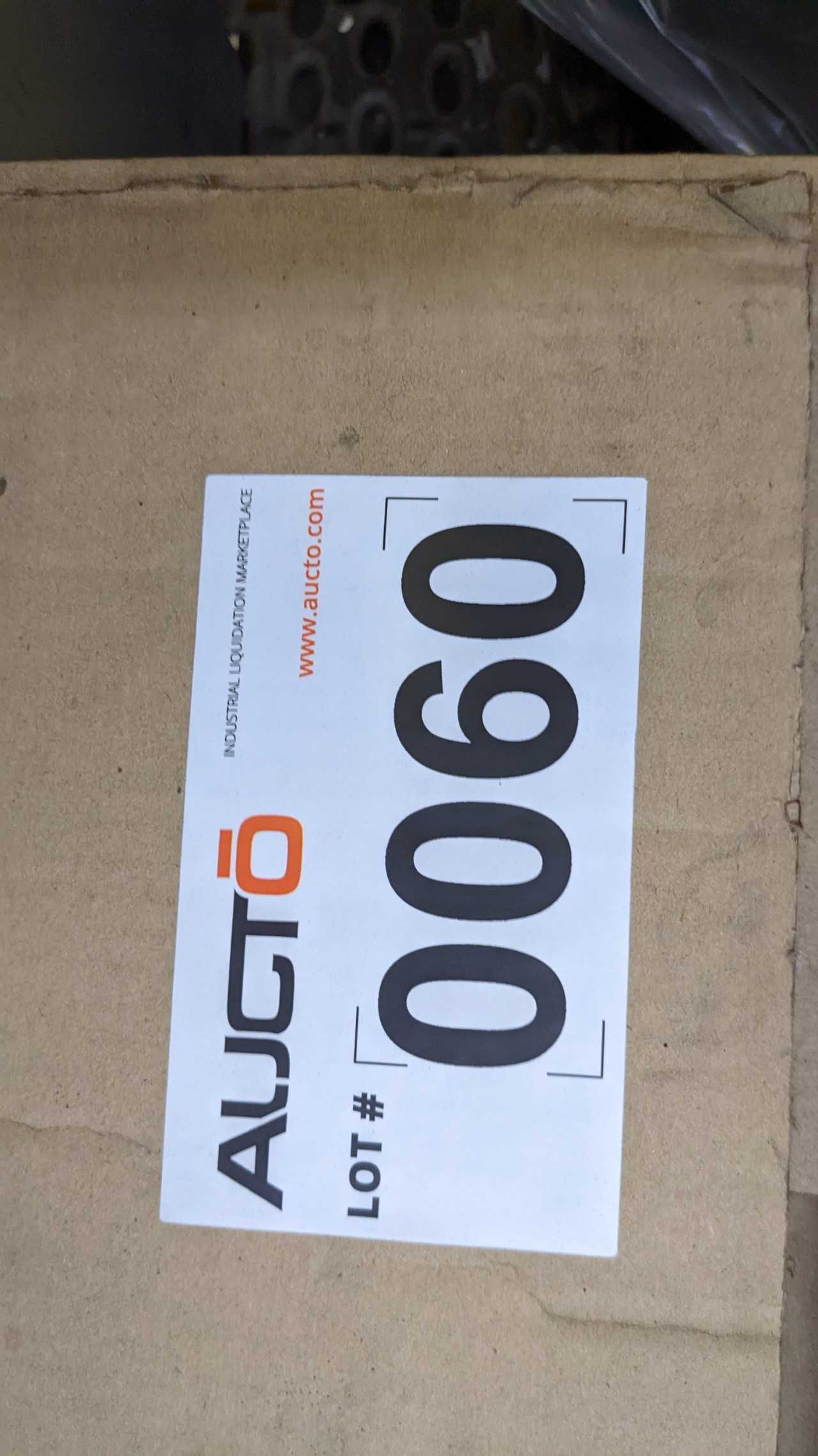 Lenze 8200 Vector, type E82EV223K4B201 - INDUSTRIAL PARTS