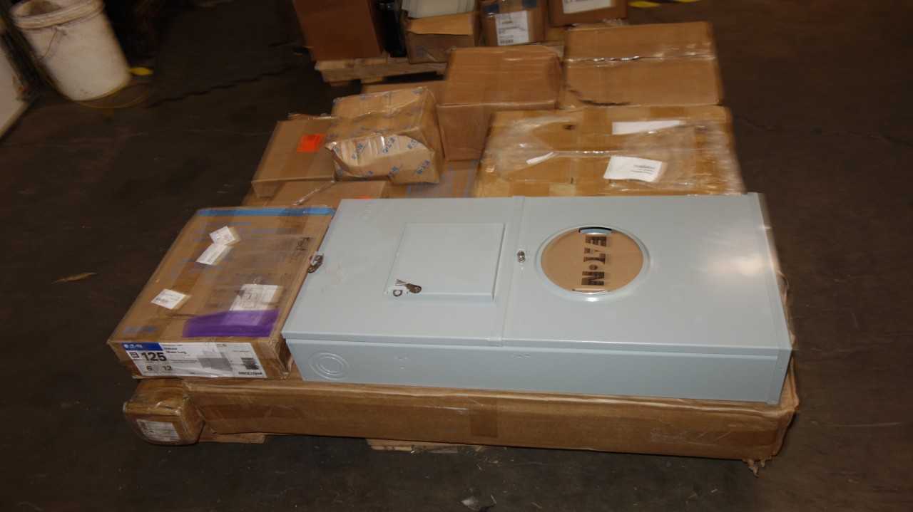 1 PALLET OF ASSORTED EATON 200A, 125A METER SOCKET PANELS - ELECTRICAL COMPONENTS