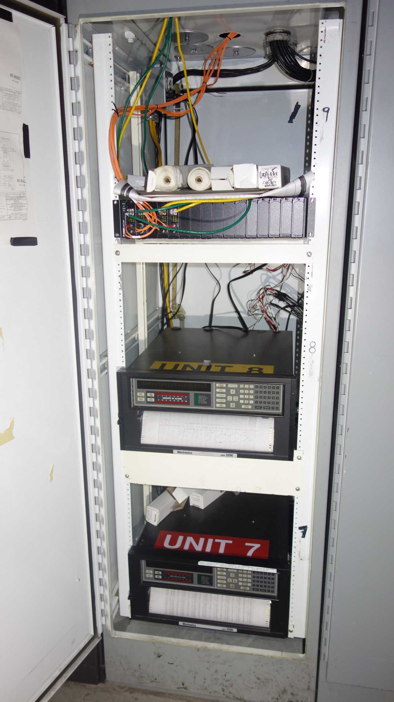 WESTRONICS 3200 DATA RECORDER CABINET (COMPONENTS) - ELECTRICAL COMPONENTS