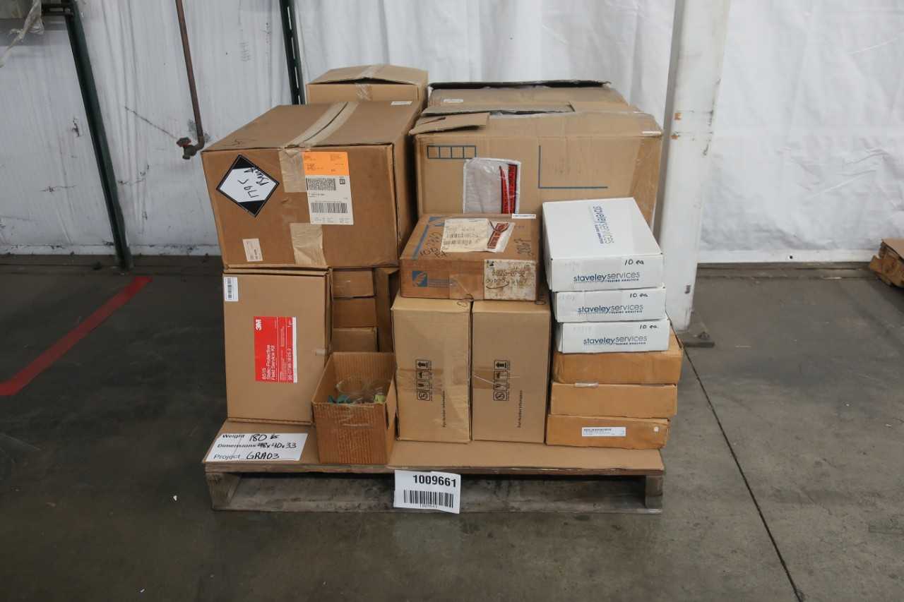 PALLET OF ASSORTED SAMPLING KITS AND LABWARE ACCESSORIES - LAB & SCIENTIFIC