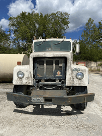 1990 INTERNATIONAL PAYSTAR 5000 TANKER TRUCK - NO TITLE AVAILABLE - TANKER TRUCKS