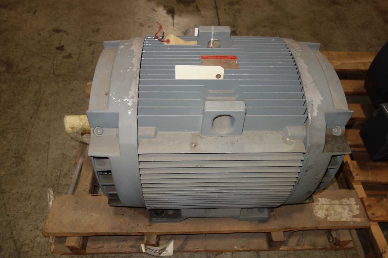 LOT OF GENERAL ELECTRIC ELECTRIC AC MOTORS - ELECTRIC MOTORS