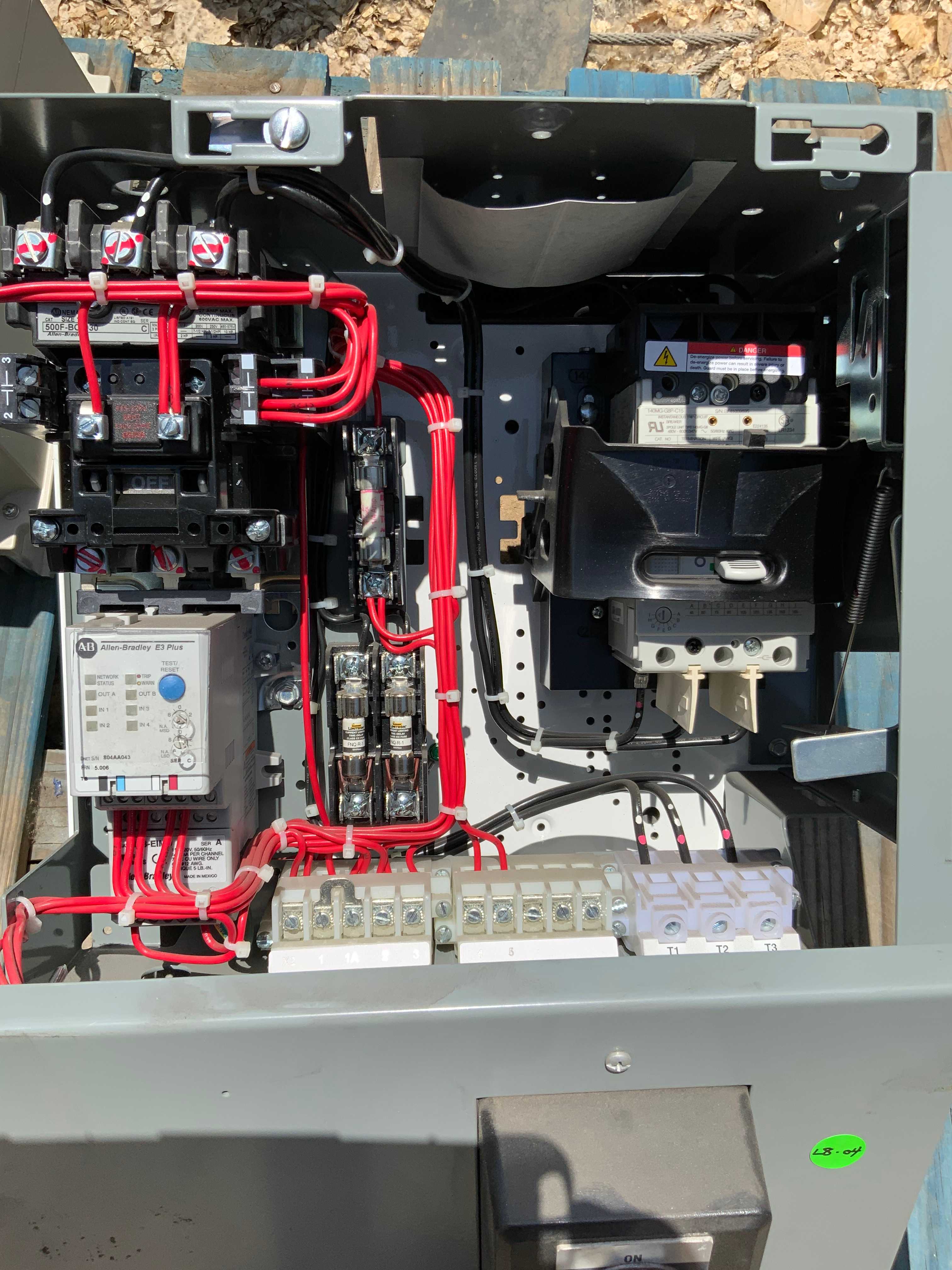 Lot of Teco and Allen-Bradley VFD and Switch/Bucket - MOTOR DRIVES