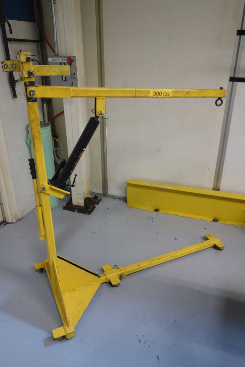 Omega Lift 44915 1-1/2 ton crane jack - CRANES