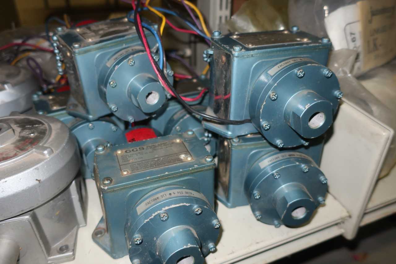 ASSORTED INSTRUMENTATION, PRESSURE SWITCHES, REGULATORS, STEAM TRAPS, DWYER, DYNAPAR, SQUARE D, YARWAY - ELECTRICAL COMPONENTS
