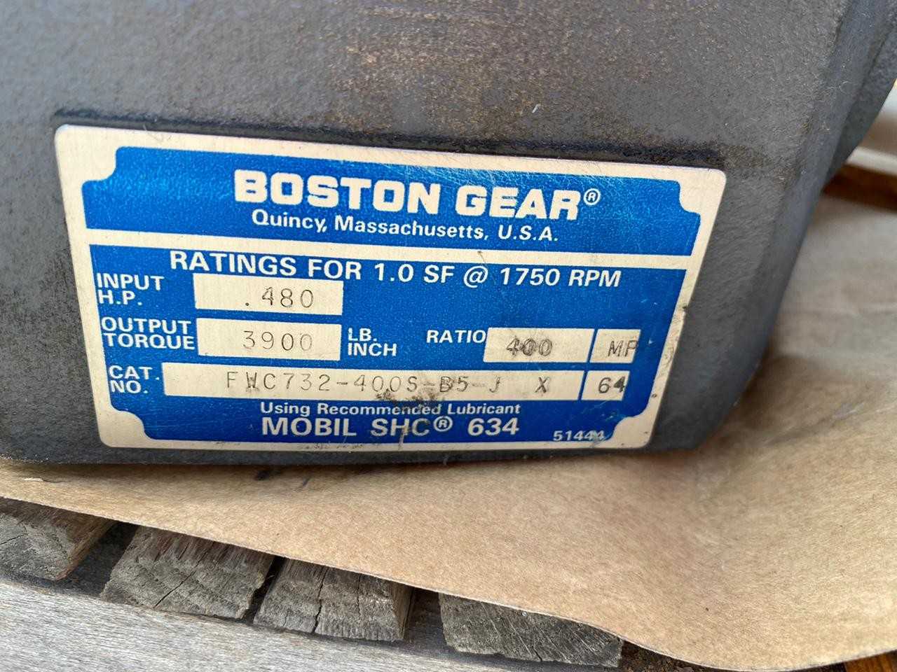 2 PALLETS OF ASSORTED GEARS - HAND TOOLS