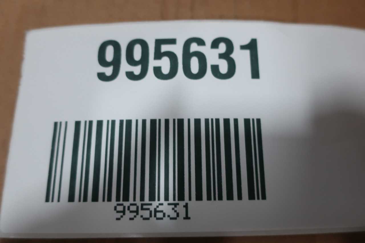 LOT OF ASSORTED SWAGELOK FITTINGS - PROCESS EQUIPMENT