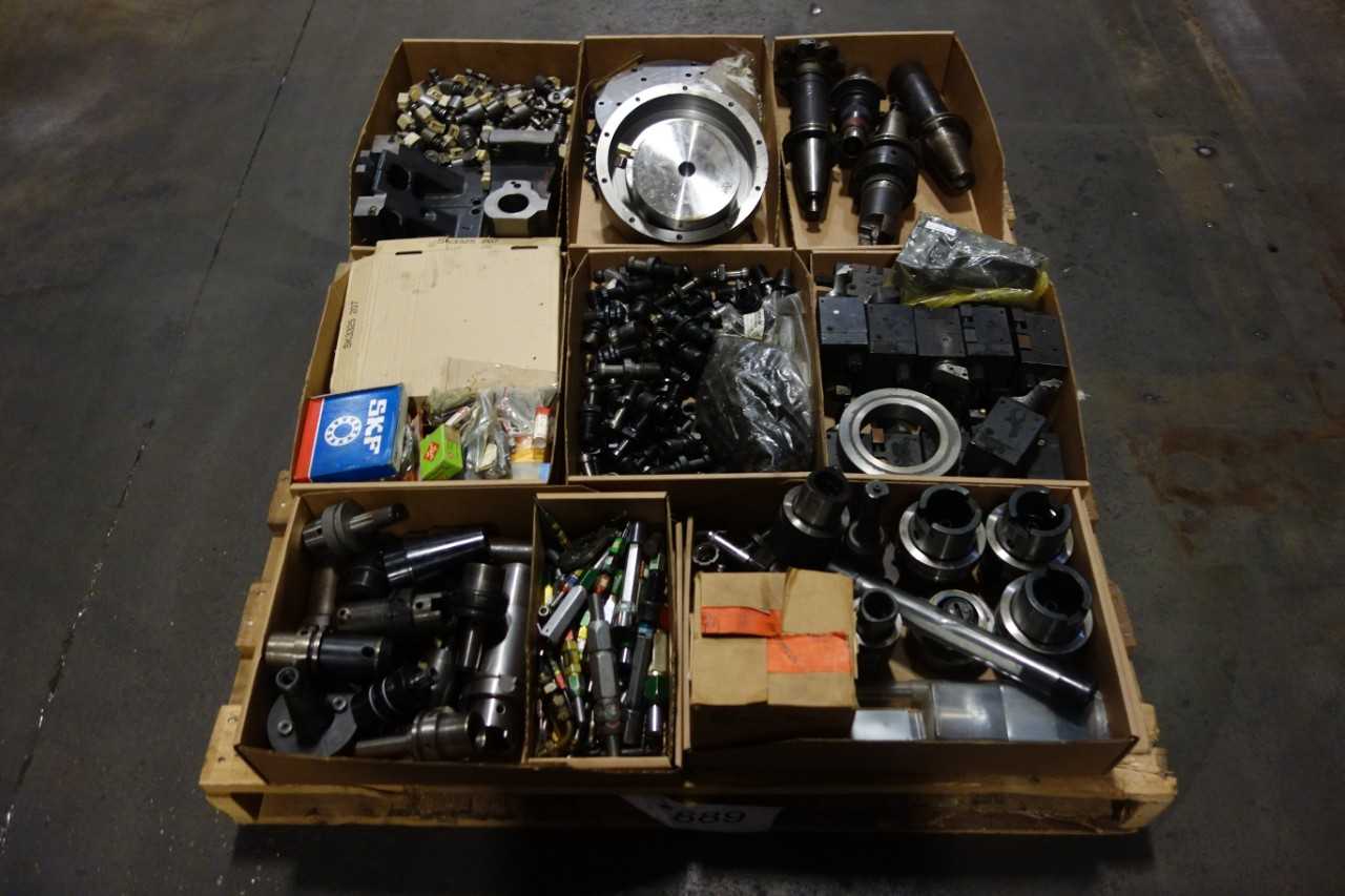1 PALLET OF ASSORTED CAT50 TOOL HOLDERS, CHUCKS, BUSHINGS, PULL STUDS, BEARINGS, AND MISC PARTS - ELECTRIC POWER TOOLS