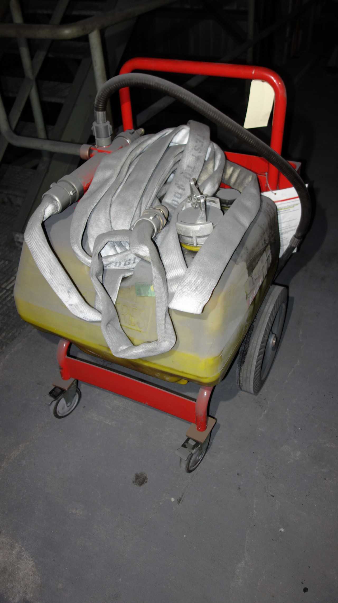 ENCAPSULATOR TECHNOLOGY F-500 26GAL SPRAY CART - ROLLING CARTS