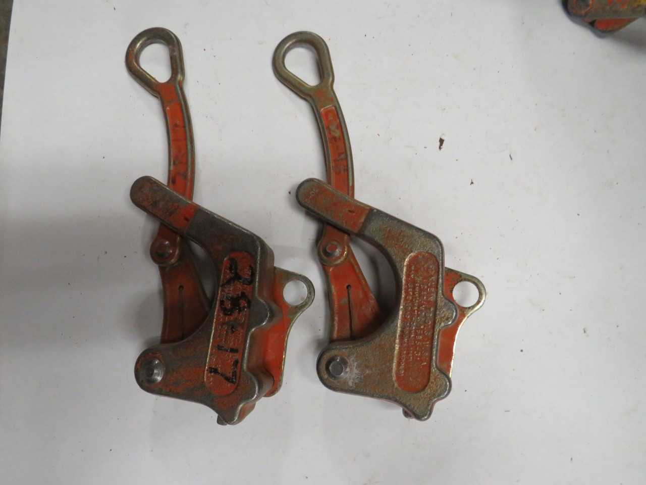 LOT OF 2 KLEIN 1685-31 3400 KG MAX LOAD BULLDOG WIRE PULLING GRIP - ELECTRIC POWER TOOLS