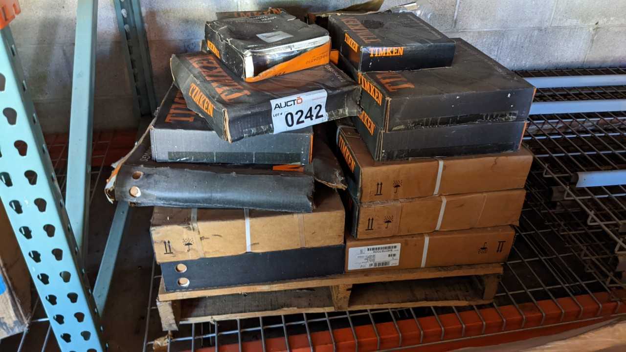 Lot of Timken Roller bearings M249710-20000 - BEARINGS