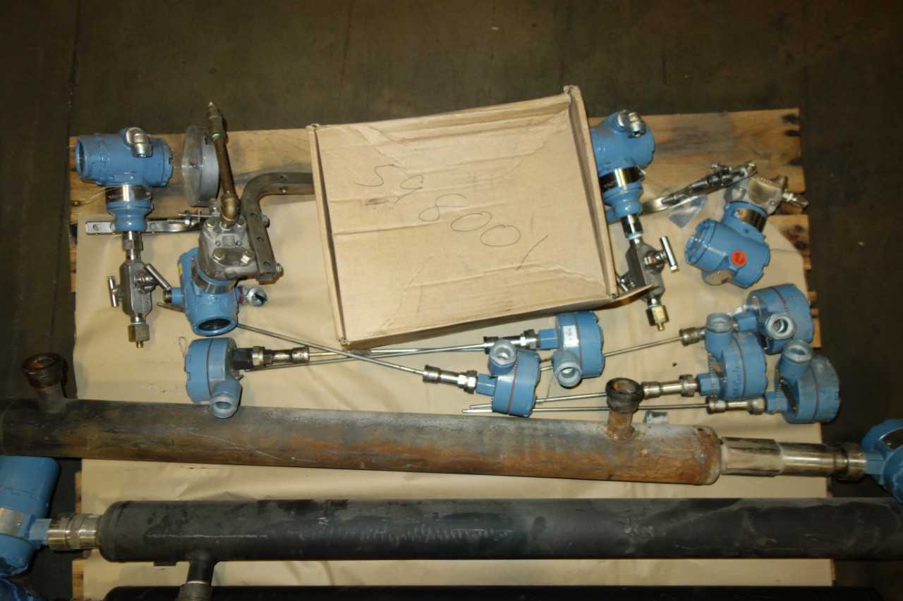 1 PALLET OF ASSORTED ROSEMOUNT TRANSMITTERS - INSTRUMENTATION