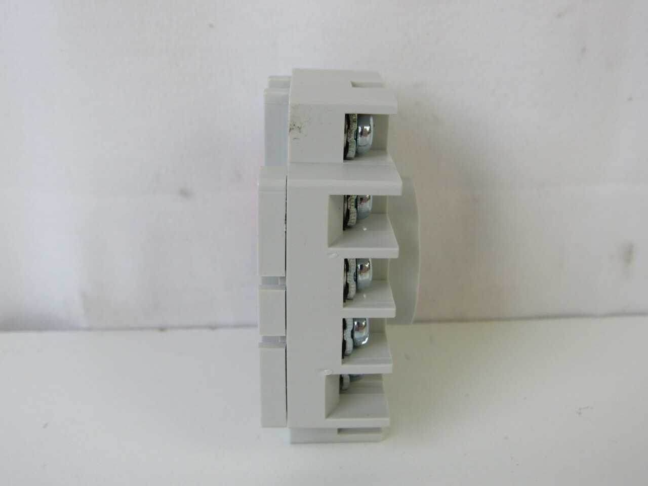 Quantity of 200x D3PA3 General Purpose Relays - ELECTRICAL COMPONENTS
