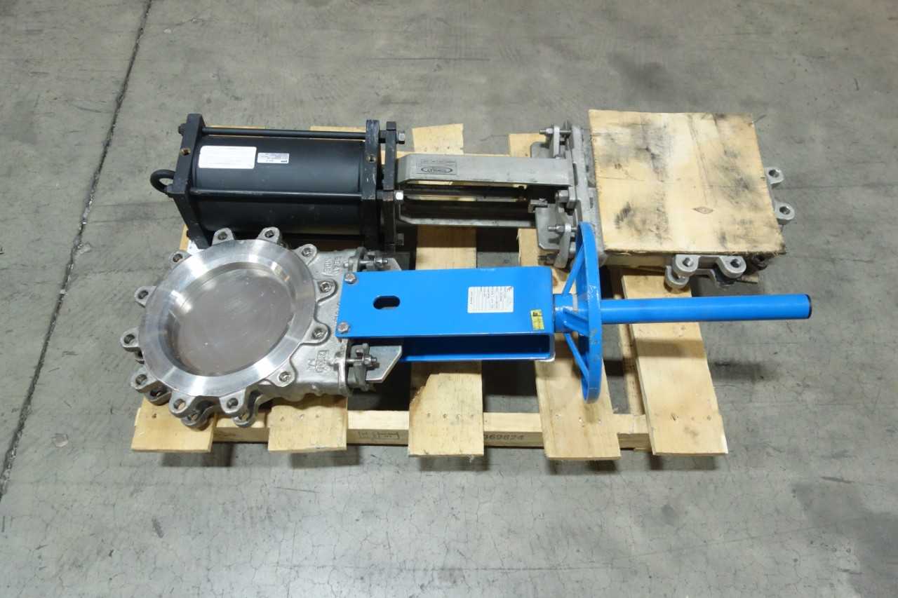 LOT OF 2 KNIFE GATE VALVES - KNIFE GATE VALVE