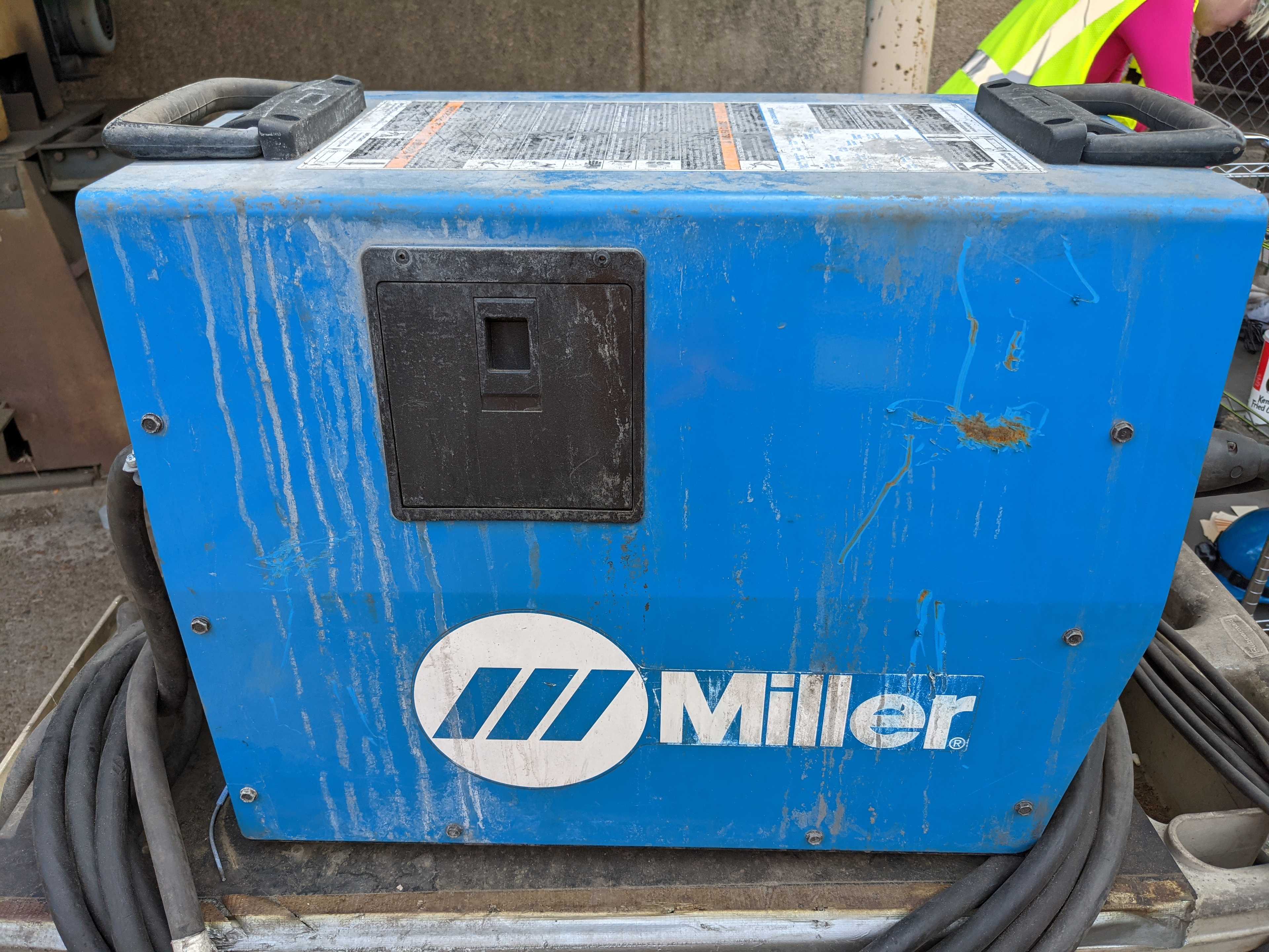 WELDER - PORTABLE PLASMA CUTTERS