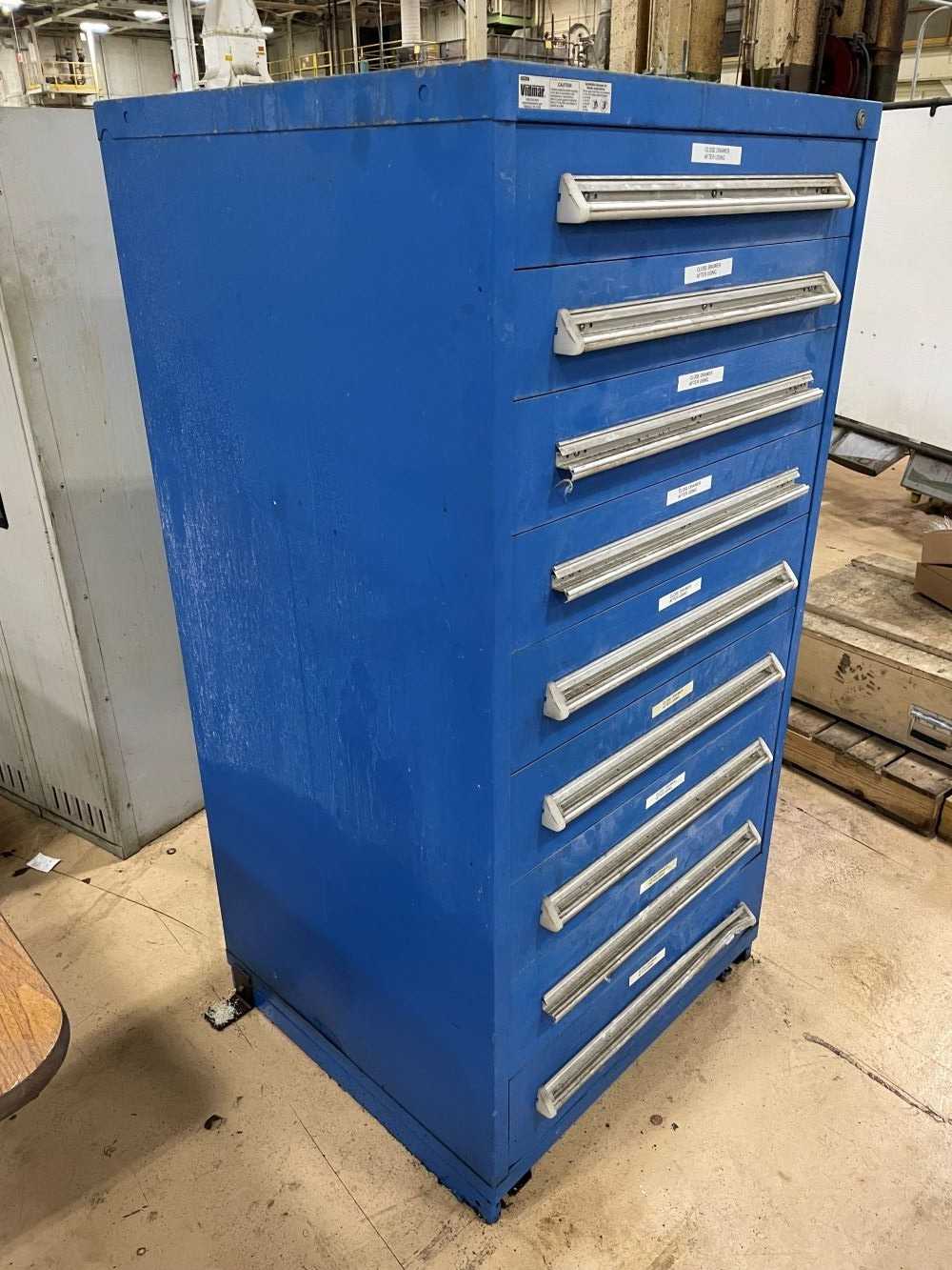 Cabinet - TOOL STORAGE