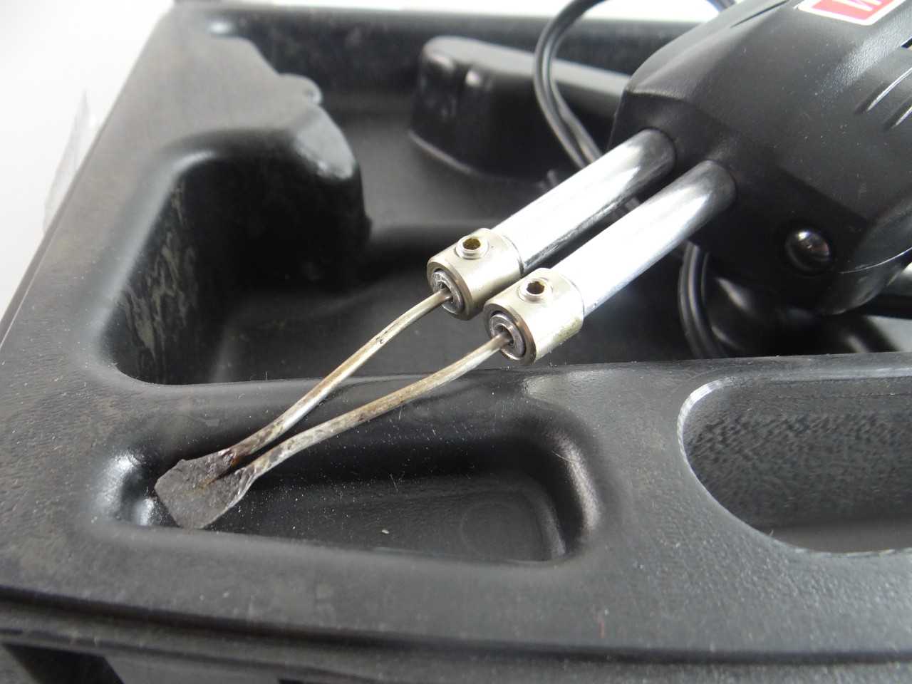 WELLER UNIVERSAL SOLDERING GUN 140/100 WATTS W/ CASE - ELECTRIC POWER TOOLS