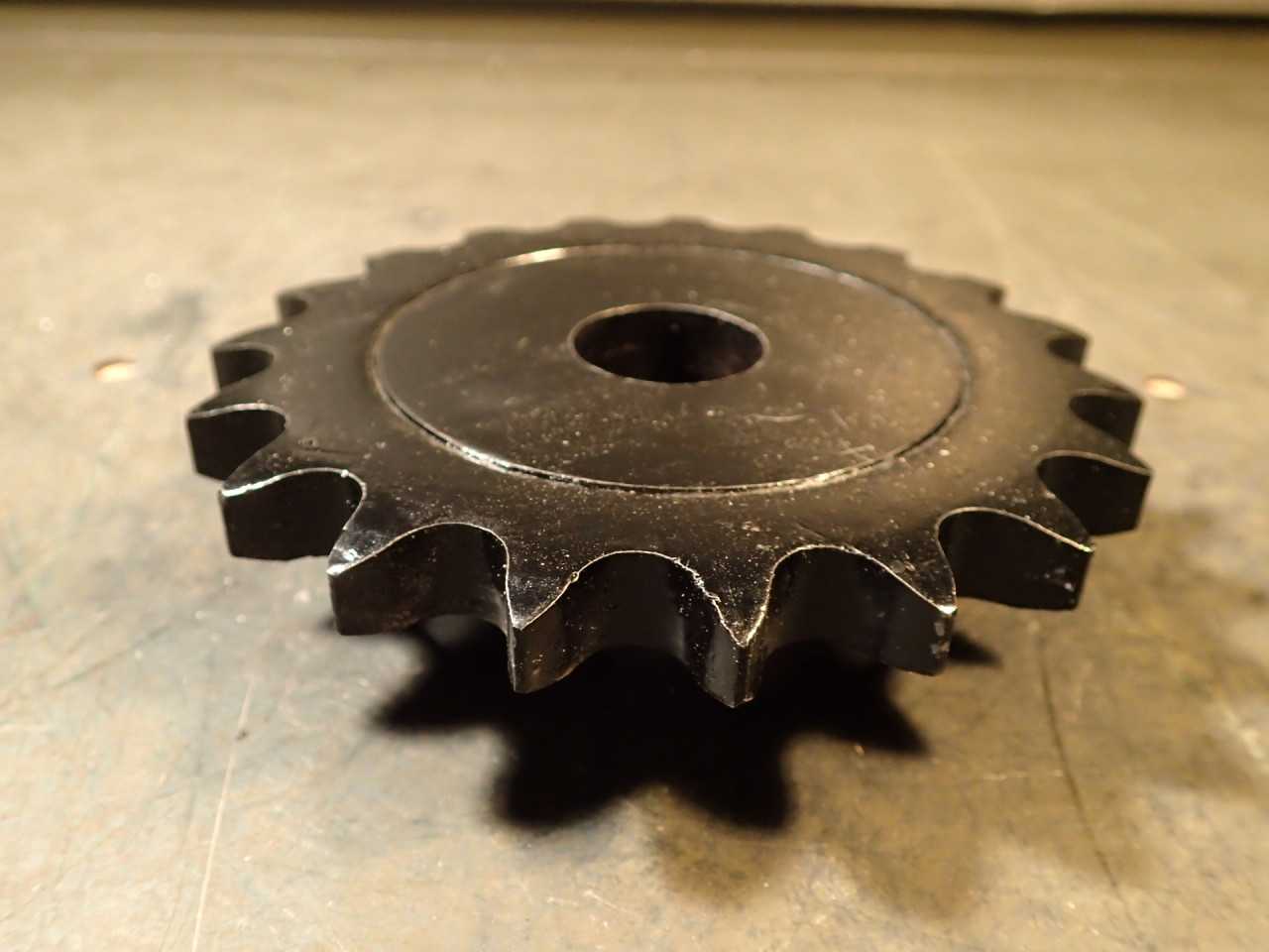 Shamrock 60-19 #60 Steel Chain Sprocket 19-Tooth 4-7/8" OD 1" Bore New Old Stock - ROLLER CHAIN