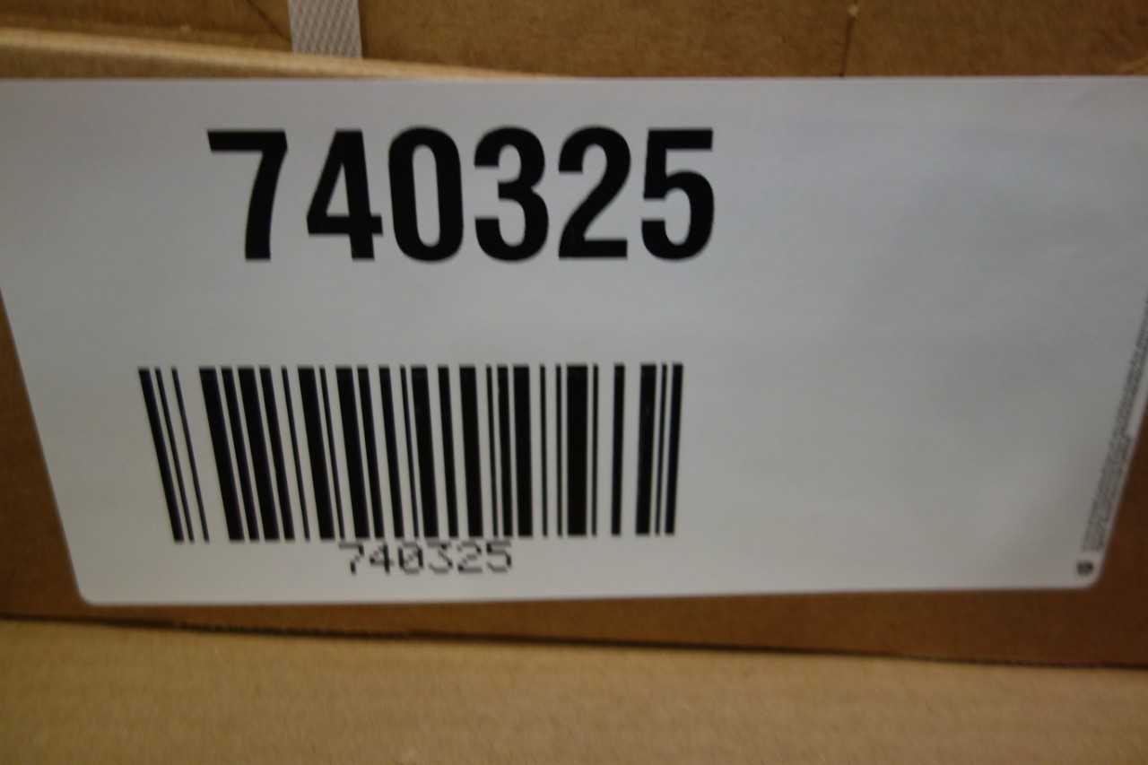 LOT OF 8 BOXES OF SKF ROLLER BEARINGS - BEARINGS